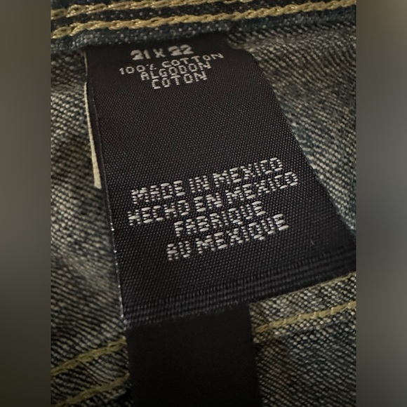 DKNY Mens  Straight Jeans  size 31x32, 5 Pocket Button Fly Denim - Picture 7 of 12
